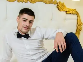 MikeStylez shows spielzeug shows