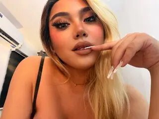YoshiJenner nackt livesex shows